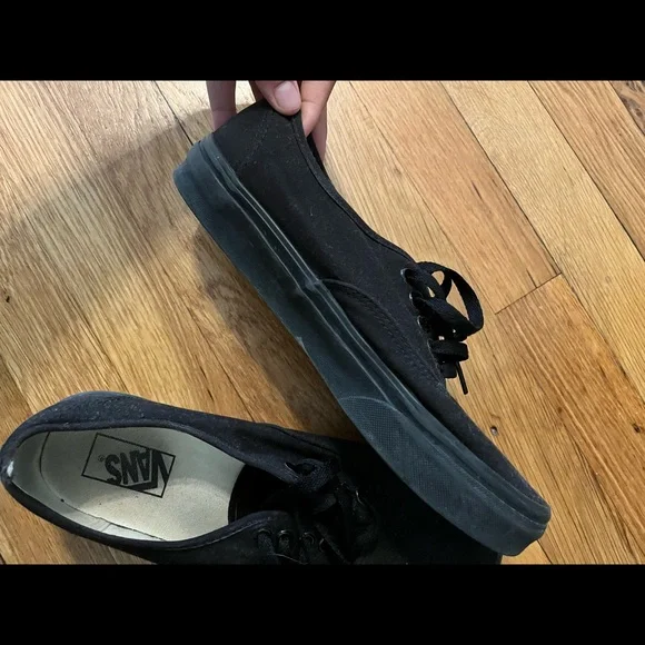 Vans - Picture 2 of 3